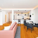 Lxluxhome - Combro Luxury Apartment